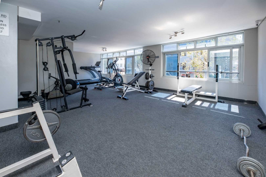 2 Bedroom Property for Sale in Sea Point Western Cape